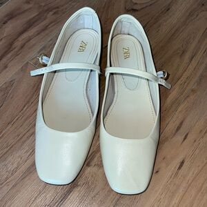 Ballet flats ZARA